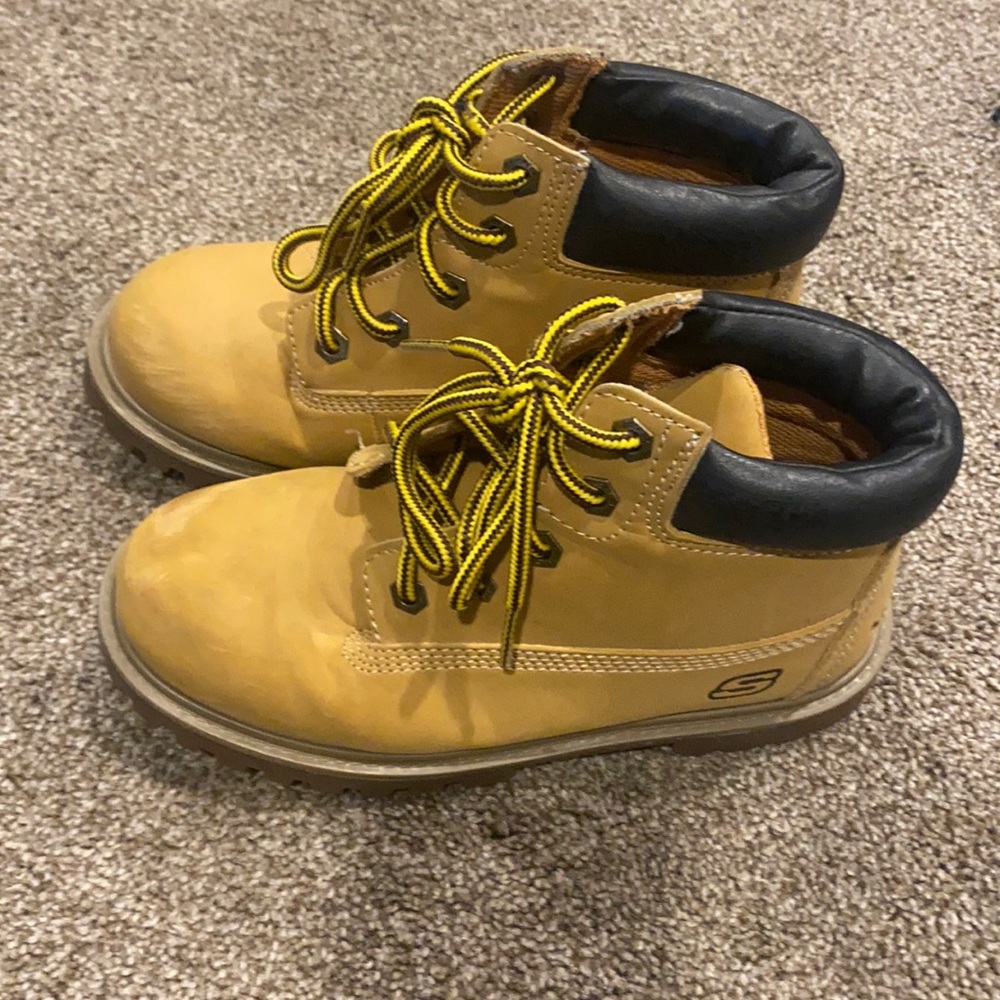 Boys sketcher boots